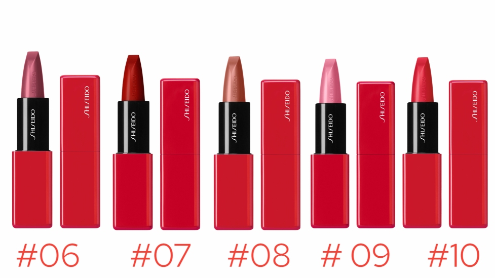 Shiseido TechnoSatin Gel Lipstick,: #06 Lilac Echo 410 (muted plum), #07 Main Frame 413 (cool pink), #08 Playback 405 (cinnamon), #09 Pulsar Pink 407 (cool pink) und #10 Red Shift 416 (cherry red). © Shiseido.